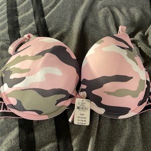 Brand New Victoria Secret Pink bra